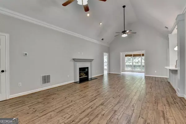 Snellville, GA 30078,1850 Glenhurst DR