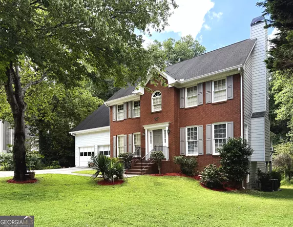 300 Farm TRAK, Roswell, GA 30075