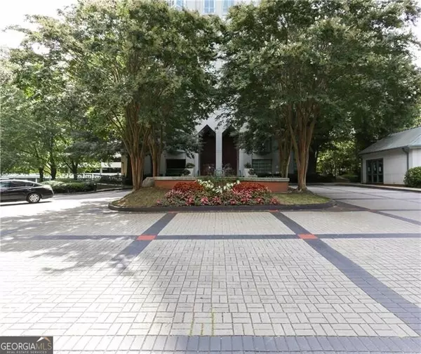 Atlanta, GA 30305,2870 Pharr Court South NW #1408
