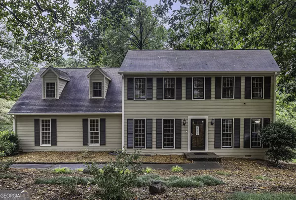 975 Branford LN NW, Lilburn, GA 30047
