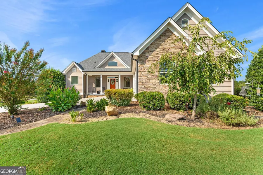 134 Yorkshores LN, Hartwell, GA 30643