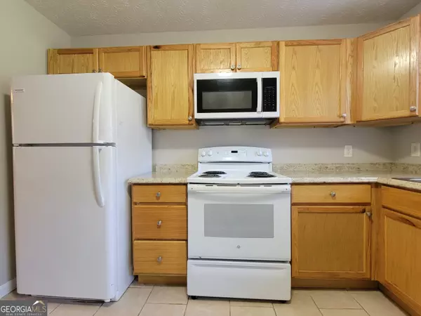 Winder, GA 30680,400 Meadowview DR #A