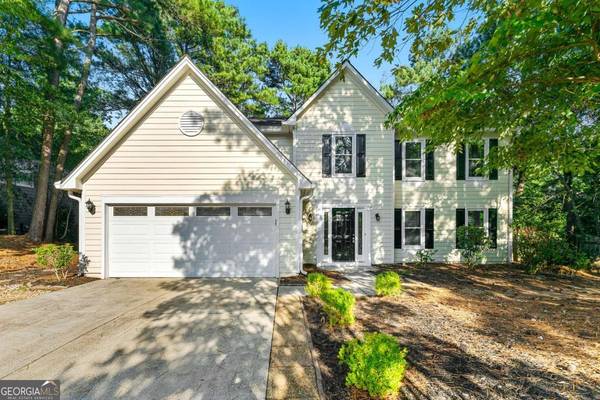 4005 Watkins Glen DR, Woodstock, GA 30189