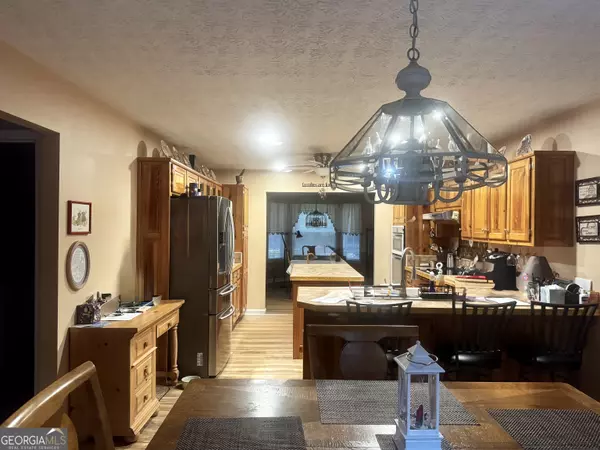 Senoia, GA 30276,909 Lawshe RD