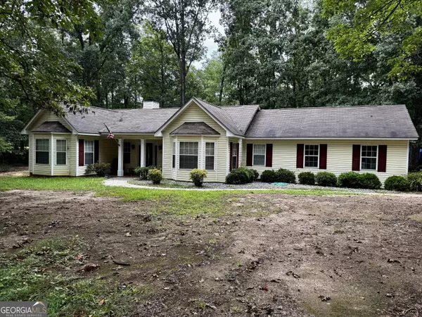 909 Lawshe RD, Senoia, GA 30276