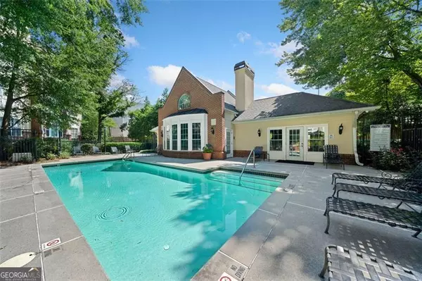 Atlanta, GA 30305,3636 Habersham RD #2207