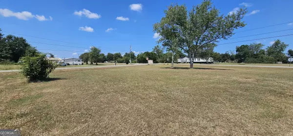 East Dublin, GA 31027,445 Saint Charles DR