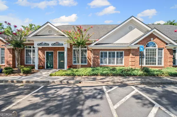 602 E Crossville RD, Roswell, GA 30076