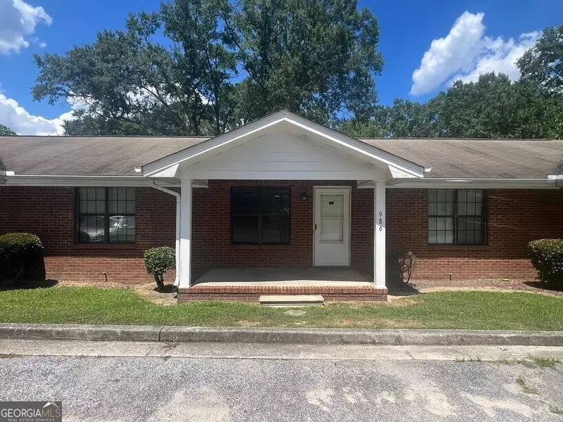 986 Locust DR NE, Conyers, GA 30012