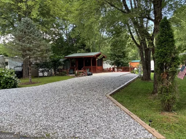 129 Fishtail CIR, Cleveland, GA 30528