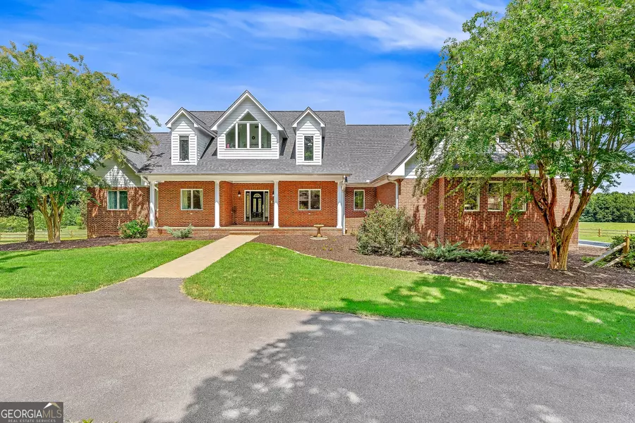 366 Curt Bailey RD, Hartwell, GA 30643