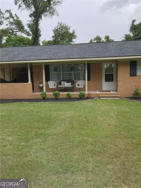 409 Dykes ST, Alma, GA 31510