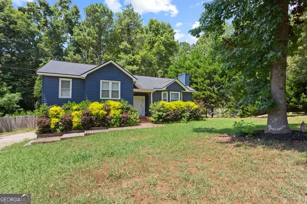 430 Maplewood LN, Acworth, GA 30101