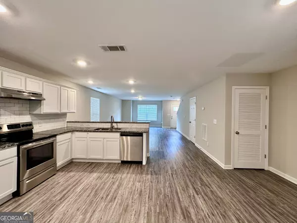 Union City, GA 30291,4458 Pinscher ST