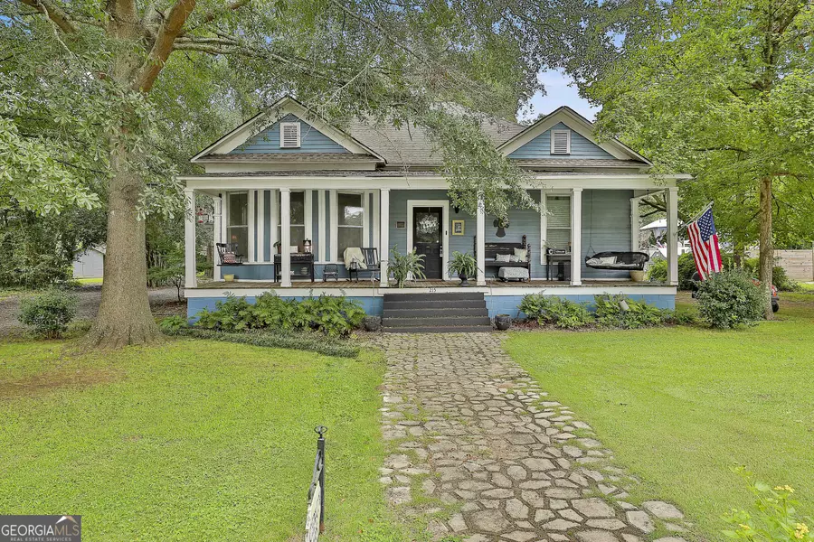 215 Johnson ST, Hogansville, GA 30230