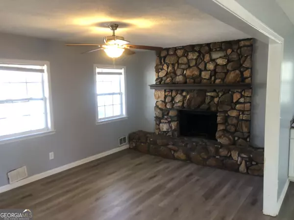 Douglasville, GA 30135,5250 Hollyhock RD