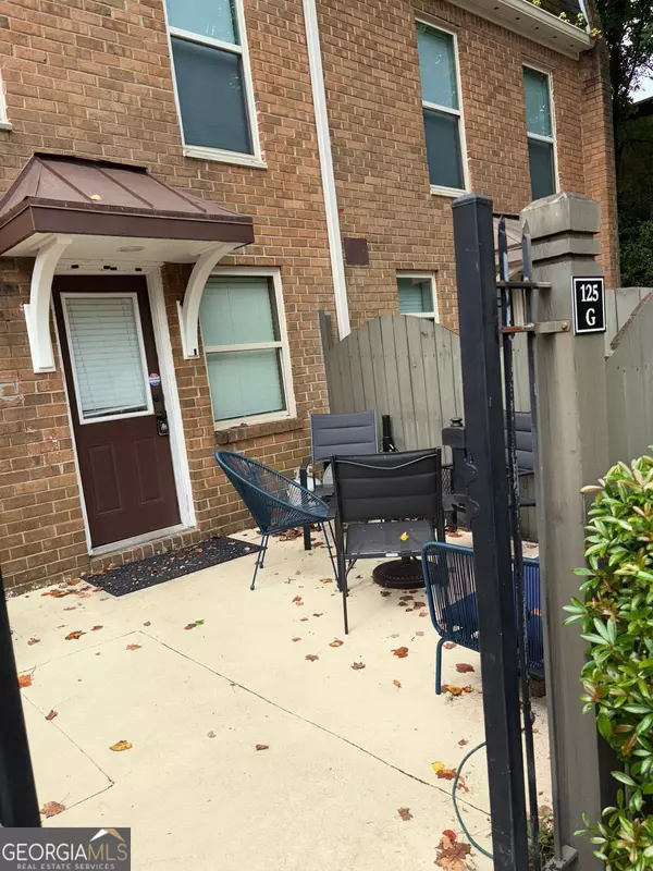 Sandy Springs, GA 30350,125 N North River DR #G