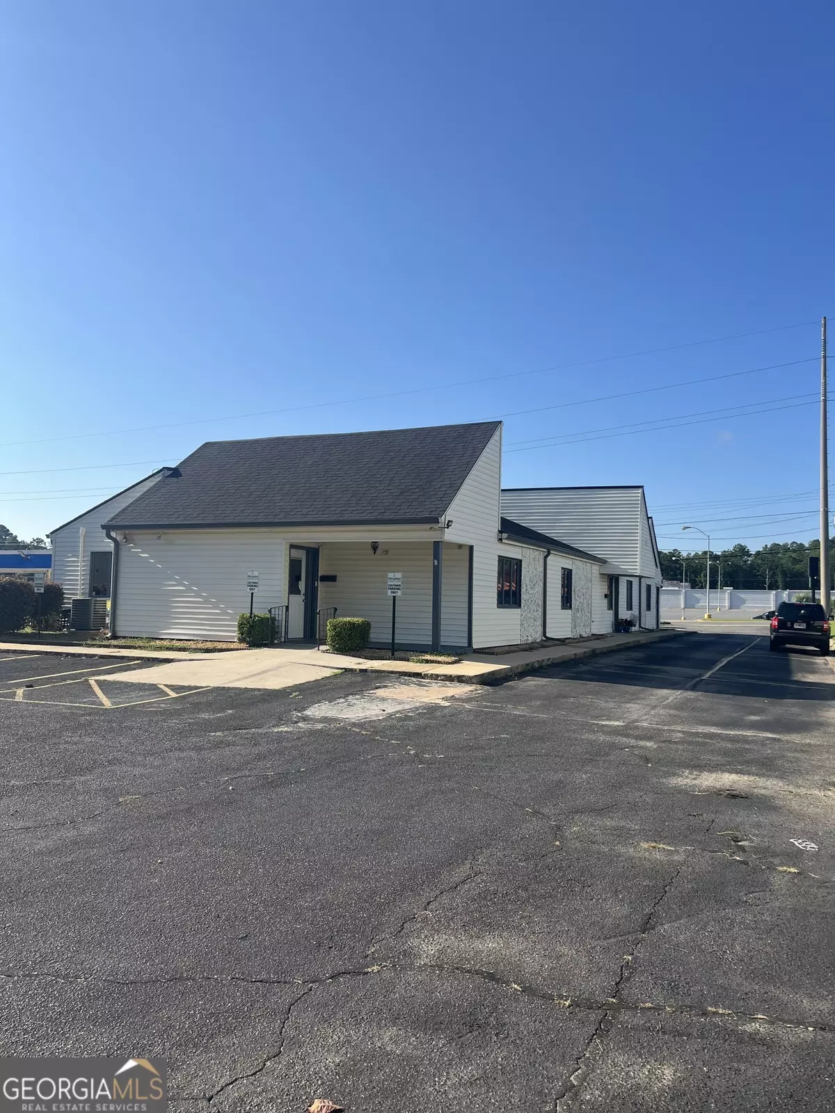 Warner Robins, GA 31093,2066 Watson BLVD #3