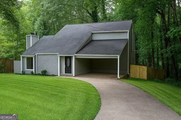 215 Carmichael RD, Woodstock, GA 30189
