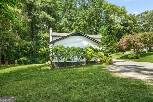 409 Arbor Ridge DR, Stone Mountain, GA 30087