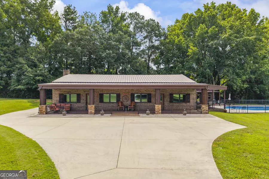 257 Wallie RD, Molena, GA 30258