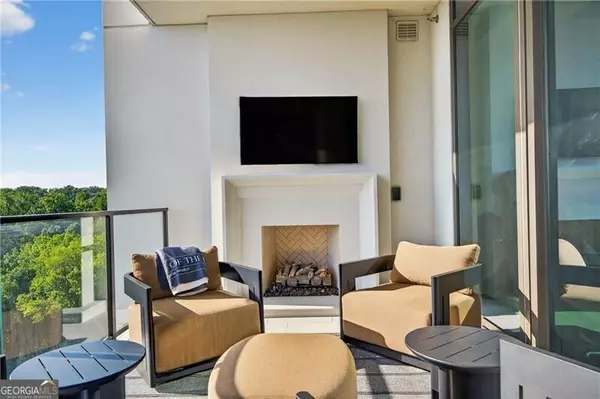 Atlanta, GA 30305,2520 Peachtree RD NW #903