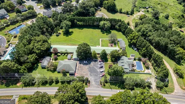 8024 E Cherokee DR, Canton, GA 30115
