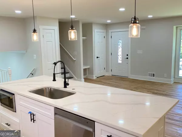 Marietta, GA 30066,323 W Claiborne CT NE