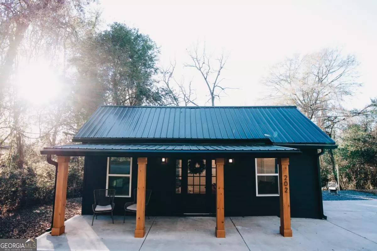 Hogansville, GA 30230,208 Church ST