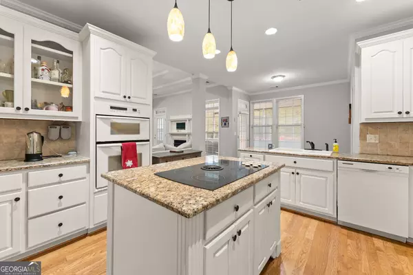 Ball Ground, GA 30107,1617 Edwards Mill RD