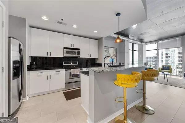 250 PHARR #1702, Atlanta, GA 30305