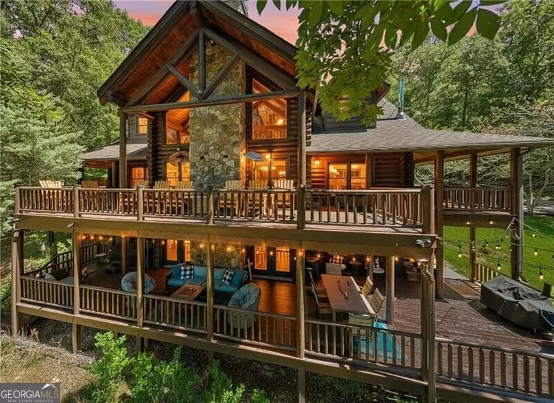 505 Old Salem RD, Mineral Bluff, GA 30559