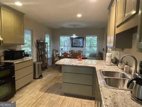 Monticello, GA 31064,285 Chick-A-Dee CT