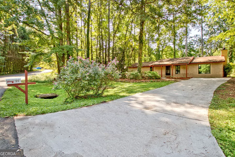 11 Logwood Lane, Newnan, GA 30265