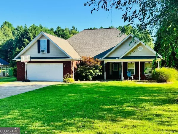 70 Stewart Hollow LN, Covington, GA 30016