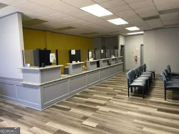Brunswick, GA 31525,106 Shoppers WAY #102