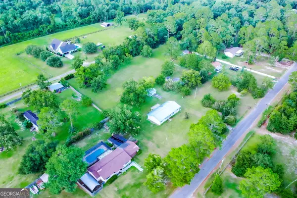 Blackshear, GA 31516,2142 Ben Couch RD