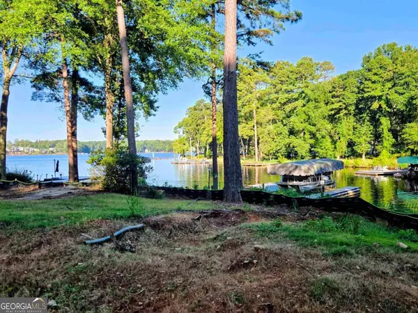 1330 Dogwood DR, Greensboro, GA 30642