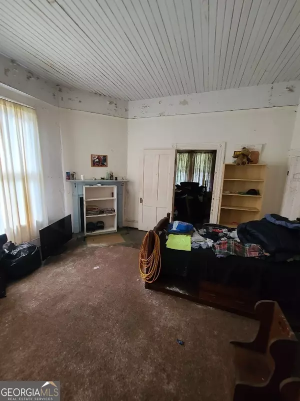 Fort Valley, GA 31030,304 Persons ST