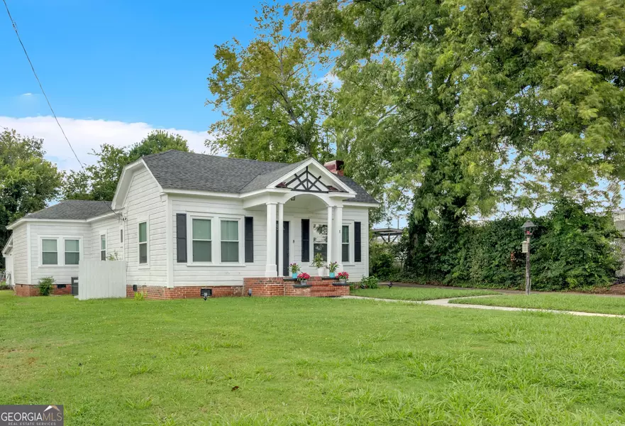 8 S Hughes ST SW, Rome, GA 30165