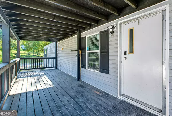 Cornelia, GA 30531,221 McAllister RD