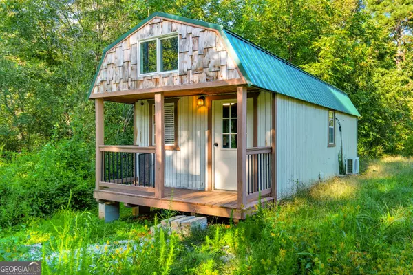 Cornelia, GA 30531,221 McAllister RD