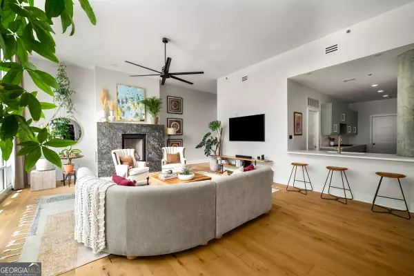 Atlanta, GA 30308,845 Spring ST NW #PH4