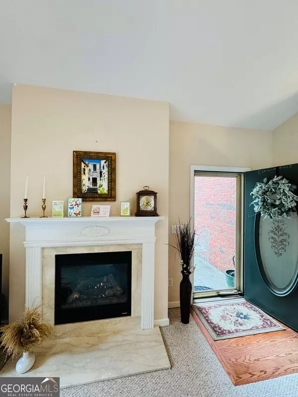 Buford, GA 30518,119 Holiday RD #1202