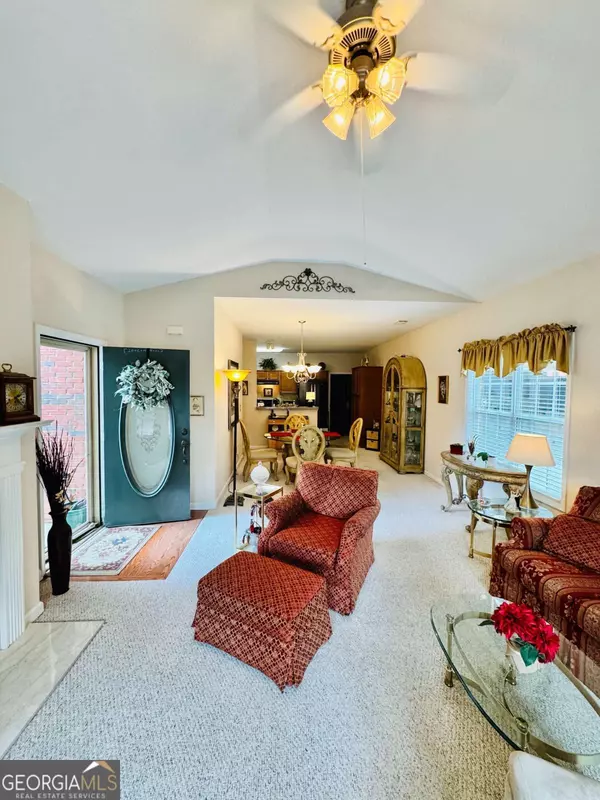 Buford, GA 30518,119 Holiday RD #1202