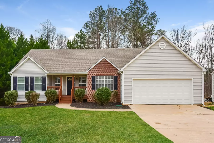40 Dearing Woods LN, Covington, GA 30014