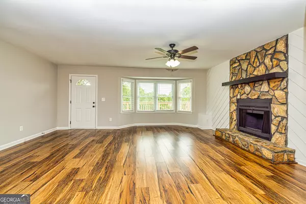 Newnan, GA 30263,372 Thigpen RD