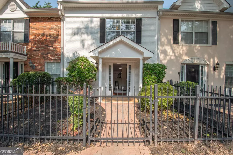 482 N Jeff Davis DR, Fayetteville, GA 30214