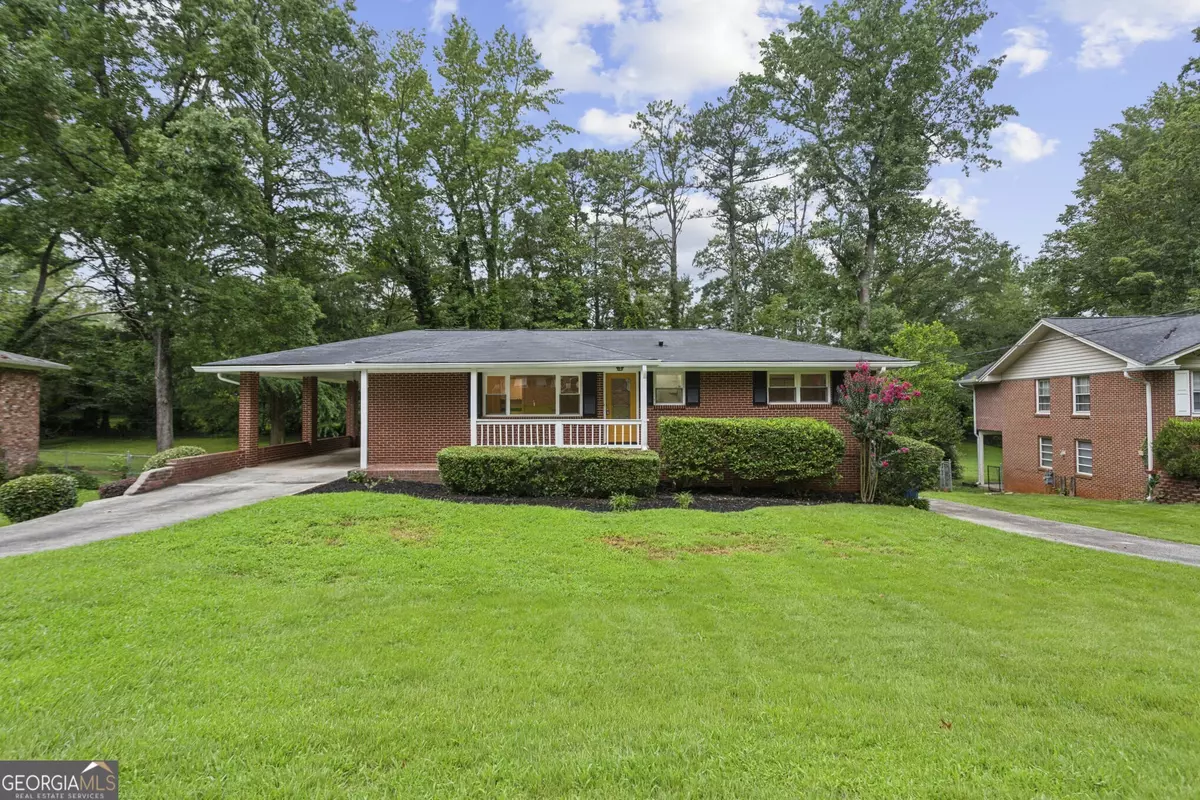 East Point, GA 30344,2221 Plantation DR