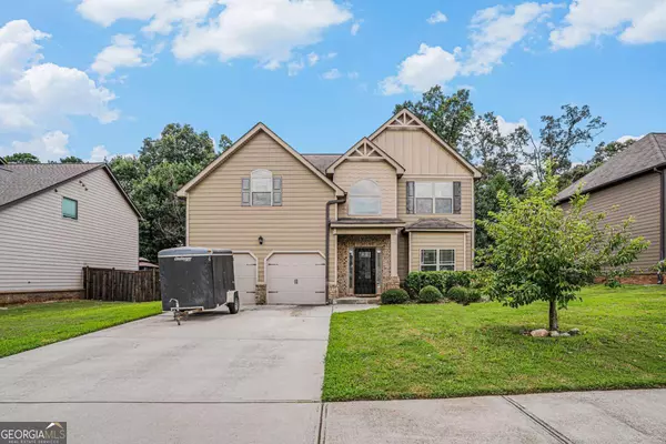 6870 Diamond DR, Rex, GA 30273